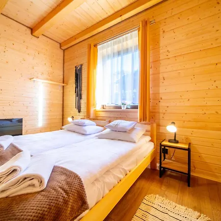 빌라 Klonowy Zakatek